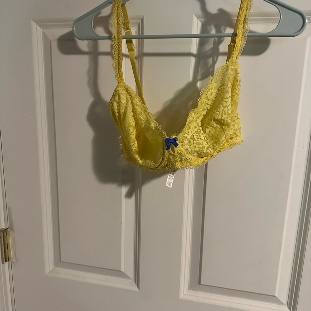 Lace yellow balconette bra